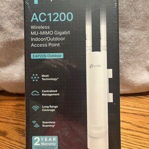 TP-Link EAP225-Outdoor | AC1200 Omada Wireless Gigabit Outdoor Access Point NIB